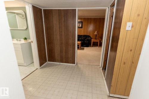 13503 111 Street Nw, Edmonton, AB - Indoor