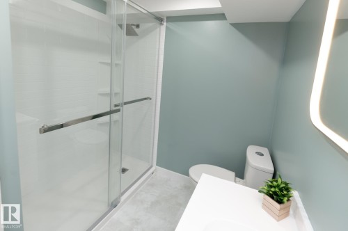 13503 111 Street Nw, Edmonton, AB - Indoor Photo Showing Bathroom