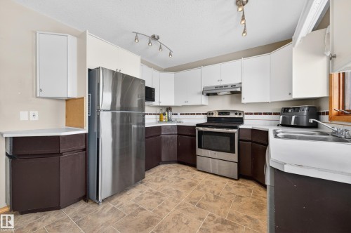 10636 110 Street, Westlock, AB - Indoor Photo Showing Kitchen