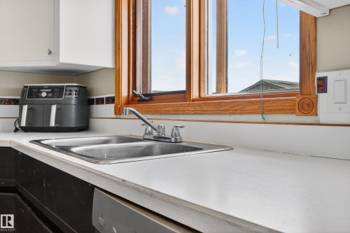 10636 110 Street, Westlock, AB - Indoor