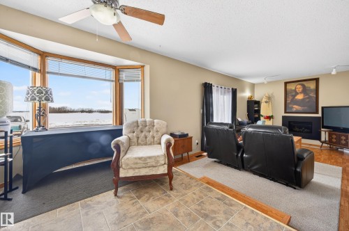 10636 110 Street, Westlock, AB - Indoor