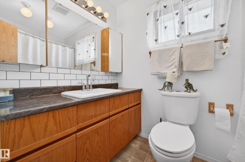 10636 110 Street, Westlock, AB - Indoor Photo Showing Bathroom