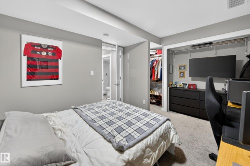3 4835 Wright Drive, Edmonton, AB - Indoor Photo Showing Bedroom
