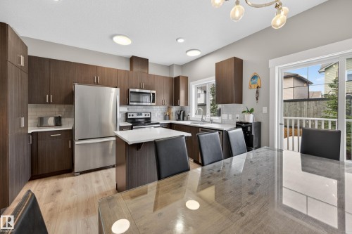 3 4835 Wright Drive, Edmonton, AB - Indoor Photo Showing Kitchen With Stainless Steel Kitchen