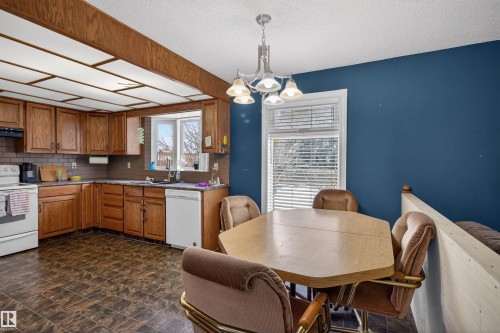 19 Howson Crescent, Edmonton, AB - Indoor