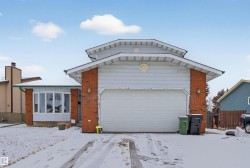 19 HOWSON Crescent  Edmonton, AB T5A 4T7