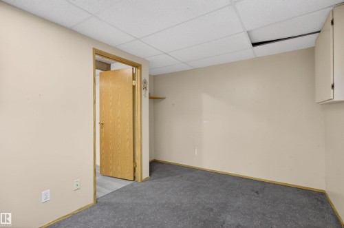 19 Howson Crescent, Edmonton, AB - Indoor Photo Showing Other Room