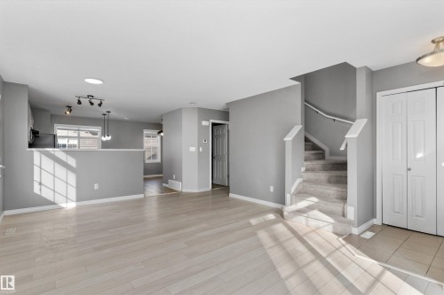49 9151 Shaw Way, Edmonton, AB - Indoor Photo Showing Other Room