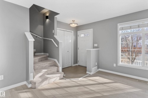 49 9151 Shaw Way, Edmonton, AB - Indoor Photo Showing Other Room