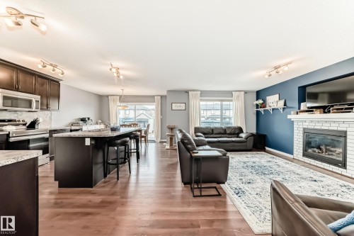 5006 Godson Crest, Edmonton, AB 