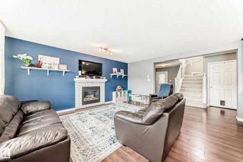 5006 Godson Crest, Edmonton, AB 