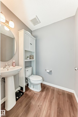 5006 Godson Crest, Edmonton, AB 