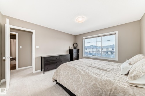 5006 Godson Crest, Edmonton, AB 