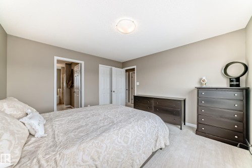 5006 Godson Crest, Edmonton, AB 