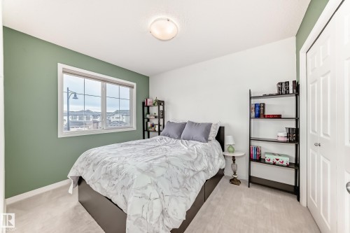 5006 Godson Crest, Edmonton, AB 