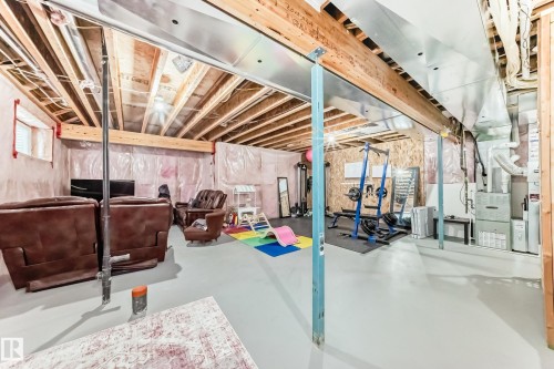 5006 Godson Crest, Edmonton, AB 