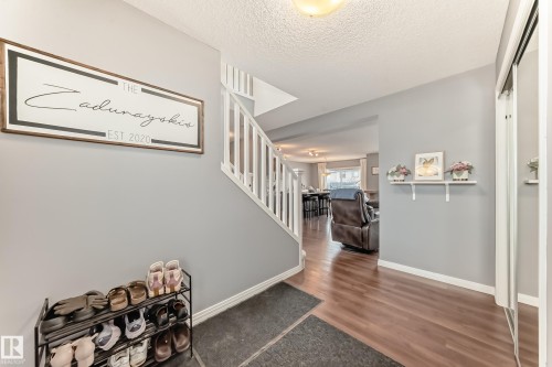 5006 Godson Crest, Edmonton, AB 