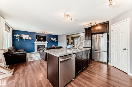 5006 Godson Crest, Edmonton, AB 