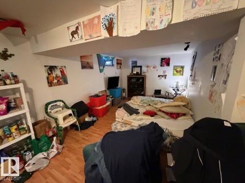 8816 137 Avenue, Edmonton, AB - Indoor