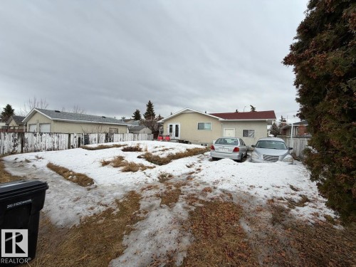 8816 137 Avenue, Edmonton, AB - Outdoor