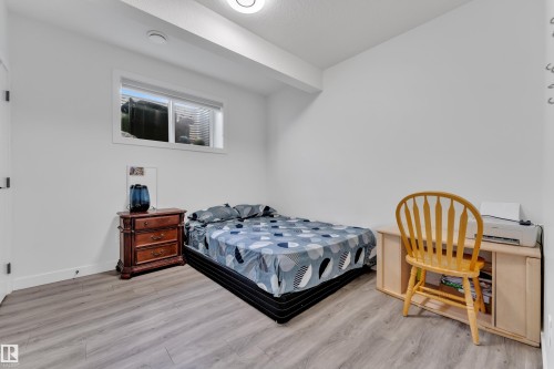 2011 18 Avenue, Edmonton, AB - Indoor Photo Showing Bedroom