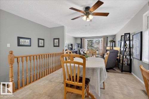 8711 22 Avenue, Edmonton, AB - Indoor Photo Showing Dining Room