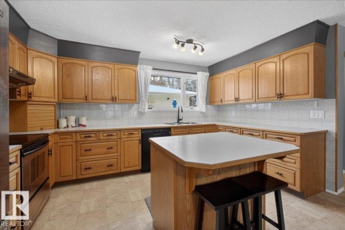 8711 22 Avenue, Edmonton, AB - Indoor Photo Showing Kitchen