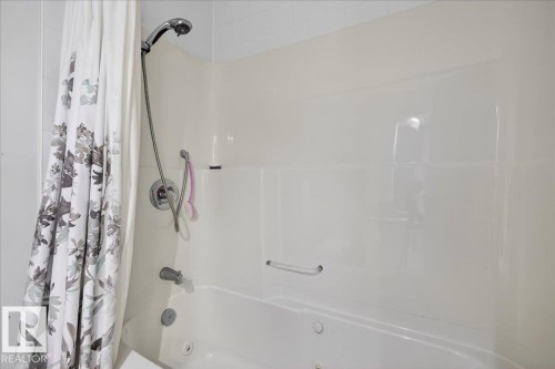 8711 22 Avenue, Edmonton, AB - Indoor Photo Showing Bathroom