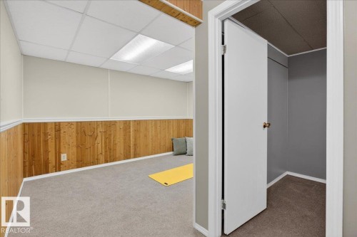 8711 22 Avenue, Edmonton, AB - Indoor