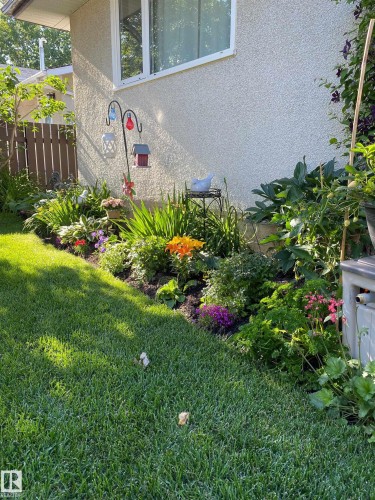 8711 22 Avenue, Edmonton, AB - Outdoor