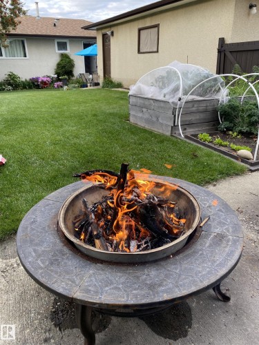 8711 22 Avenue, Edmonton, AB - Outdoor