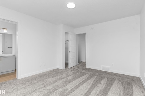 18717 18A Avenue Nw, Edmonton, AB - Indoor Photo Showing Other Room