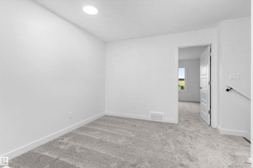 18717 18A Avenue Nw, Edmonton, AB - Indoor Photo Showing Other Room
