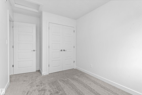 18717 18A Avenue Nw, Edmonton, AB - Indoor Photo Showing Other Room