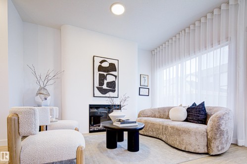 18717 18A Avenue, Edmonton, AB - Indoor Photo Showing Living Room