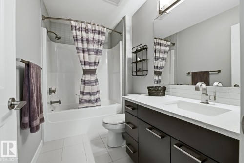 1251 Secord Landing, Edmonton, AB - Indoor Photo Showing Bathroom