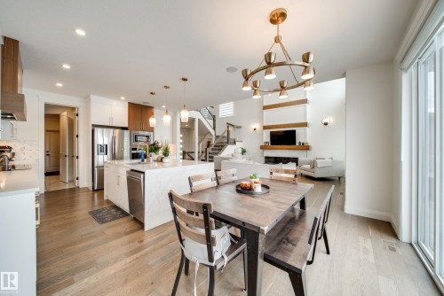 35 Elwyck Gate, Spruce Grove, AB - Indoor Photo Showing Dining Room