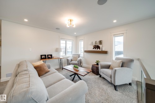 35 Elwyck Gate, Spruce Grove, AB - Indoor Photo Showing Living Room