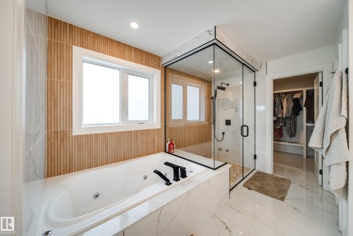 35 Elwyck Gate, Spruce Grove, AB - Indoor Photo Showing Bathroom