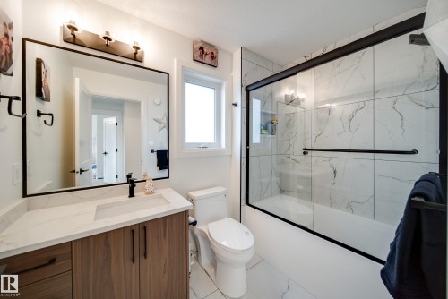35 Elwyck Gate, Spruce Grove, AB - Indoor Photo Showing Bathroom