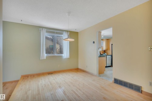 4611 41 Avenue, Beaumont, AB - Indoor Photo Showing Other Room