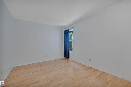 4611 41 Avenue, Beaumont, AB - Indoor Photo Showing Other Room