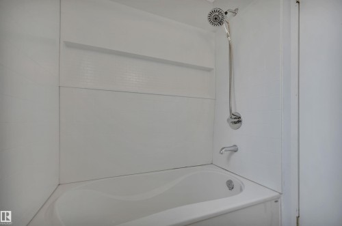 4611 41 Avenue, Beaumont, AB - Indoor Photo Showing Bathroom