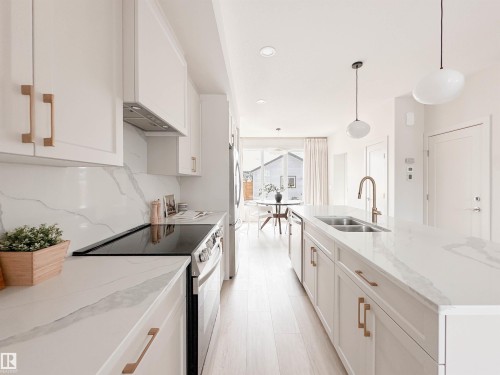 278 Jensen Lakes Boulevard, St. Albert, AB - Indoor Photo Showing Kitchen With Double Sink With Upgraded Kitchen