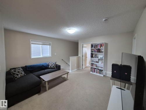 5429 Crabapple Loop, Edmonton, AB - Indoor Photo Showing Other Room