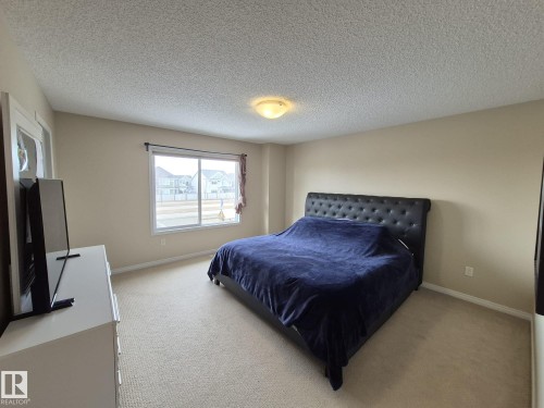5429 Crabapple Loop, Edmonton, AB - Indoor Photo Showing Bedroom