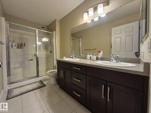 5429 Crabapple Loop, Edmonton, AB - Indoor Photo Showing Bathroom