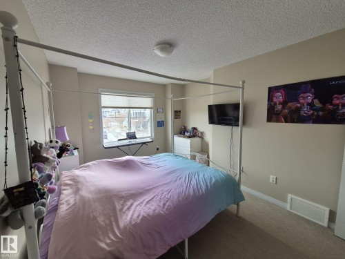 5429 Crabapple Loop, Edmonton, AB - Indoor Photo Showing Bedroom