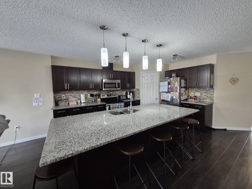 5429 Crabapple Loop, Edmonton, AB - Indoor Photo Showing Kitchen With Double Sink With Upgraded Kitchen