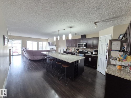 5429 Crabapple Loop, Edmonton, AB - Indoor Photo Showing Kitchen